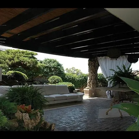 Il Giardino Del Margine Rosso Oda ve Kahvaltı Quartu SantʼElena