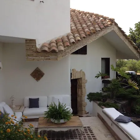 Oda ve Kahvaltı Il Giardino Del Margine Rosso *